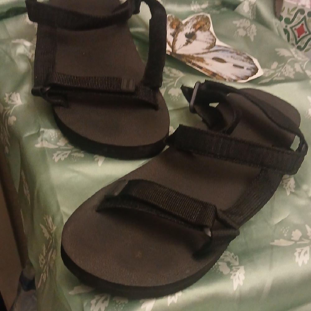 Casual Black Sandals with Straps